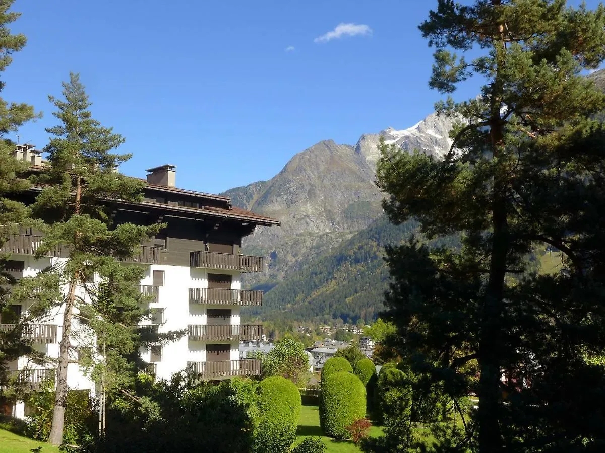 Apartment Le Brevent-22 By Interhome Chamonix 0*,